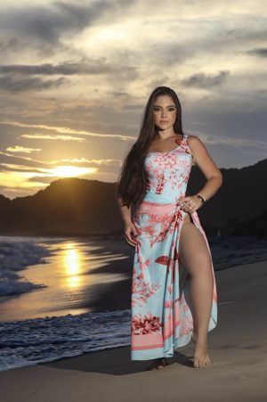 Conjunto body maiô + páreo